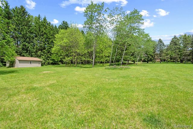 3158 Eden Trail, Brighton, MI 48114