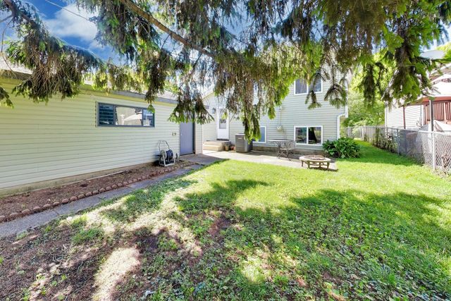 524 Redwing Drive, Round Lake Beach, IL 60073