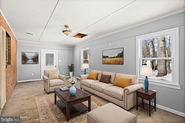 727 CHALKLEVEL RD, Louisa, VA 23093