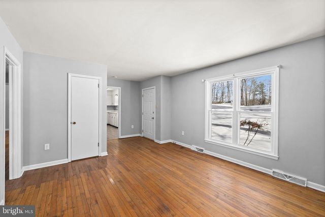 727 CHALKLEVEL RD, Louisa, VA 23093