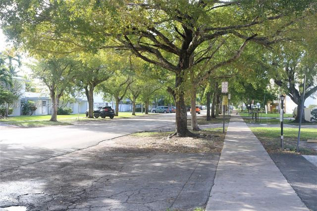 1301 NE 191st Street F407, Miami, FL 33179
