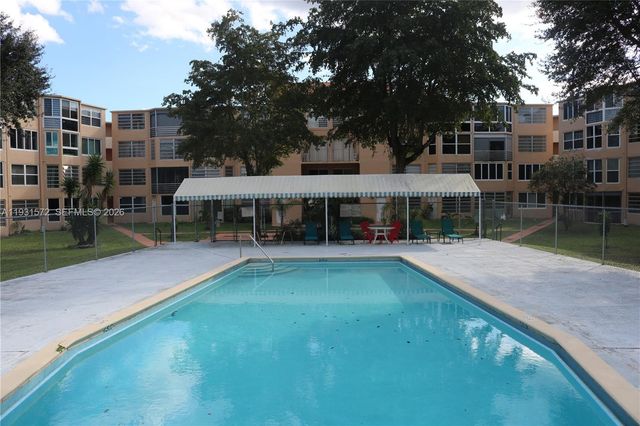 1301 NE 191st Street F407, Miami, FL 33179