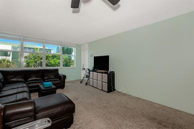 2751 Taft Street 305, Hollywood, FL 33020