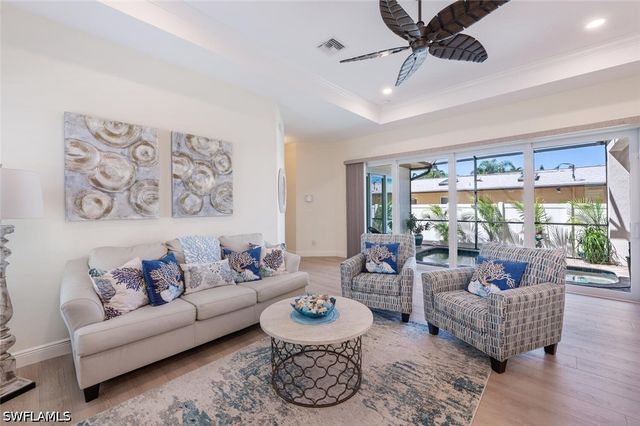 730 95th AVE N, Naples, FL 34108