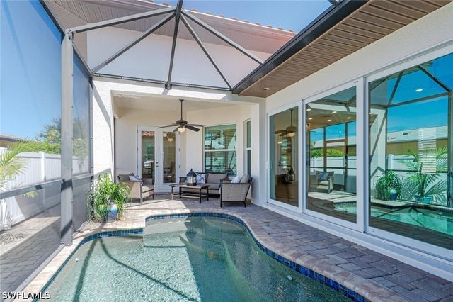 730 95th AVE N, Naples, FL 34108
