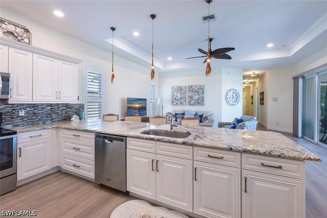 730 95th AVE N, Naples, FL 34108