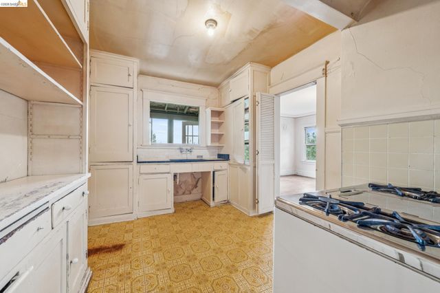 2600 Hilgard Ave, Berkeley, CA 94709