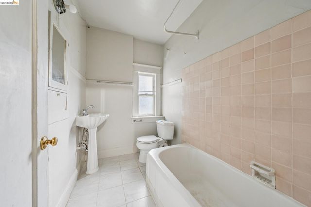 2600 Hilgard Ave, Berkeley, CA 94709