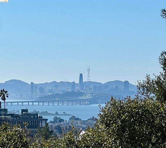 2600 Hilgard Ave, Berkeley, CA 94709