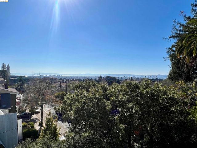 2600 Hilgard Ave, Berkeley, CA 94709