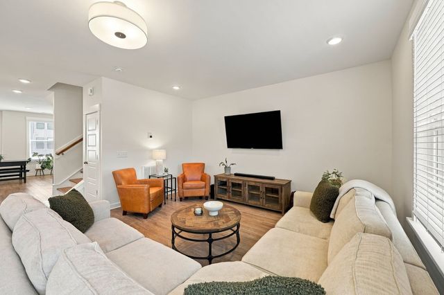 1133 Kiernan Grove Lane, Cary, NC 27519