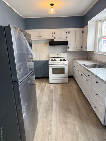 31 Lafayette Avenue, Hempstead, NY 11550