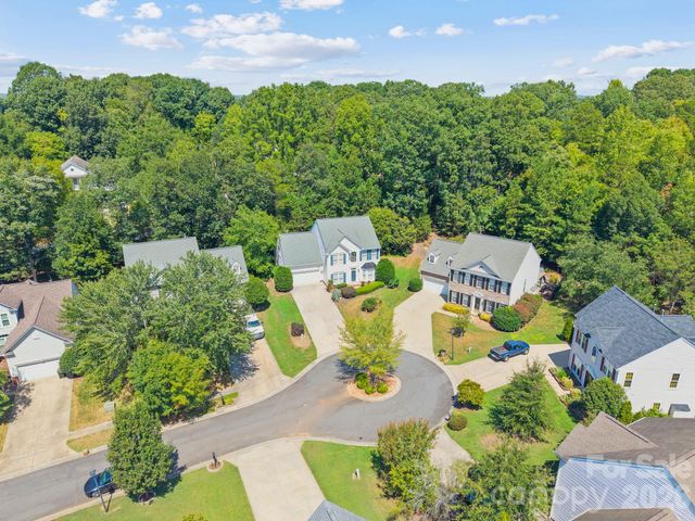 7702 Antique Circle, Waxhaw, NC 28173