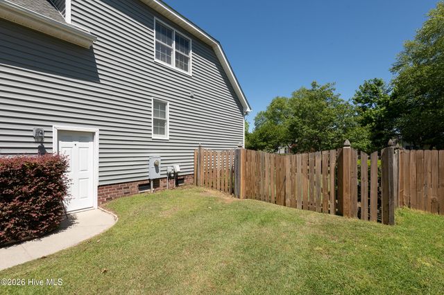 2215 Black Horse Lane, Winterville, NC 28590