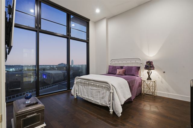 3100 W 7th Street 811, Fort Worth, TX 76107