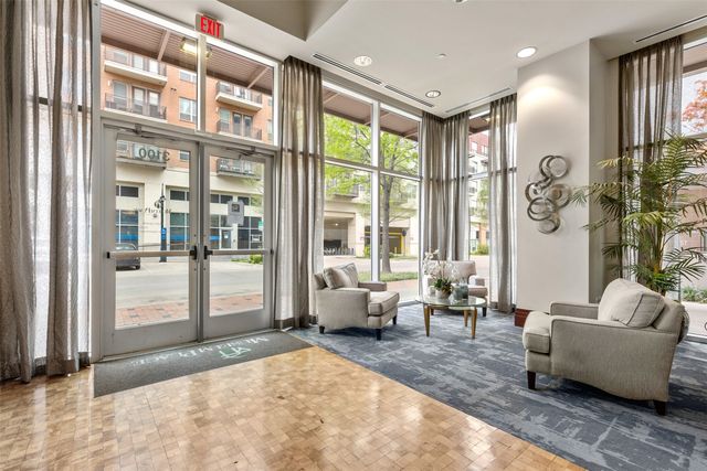 3100 W 7th Street 811, Fort Worth, TX 76107