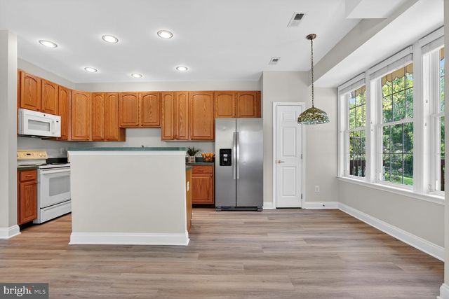 17657 GLASS RIDGE PL, Gainesville, VA 20155