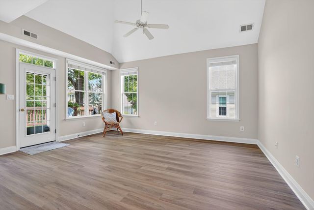 17657 GLASS RIDGE PL, Gainesville, VA 20155