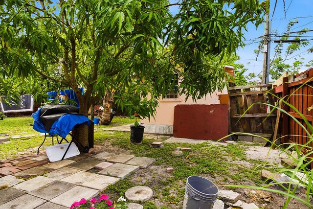 550 NE 37th Street 1-2, Pompano Beach, FL 33064