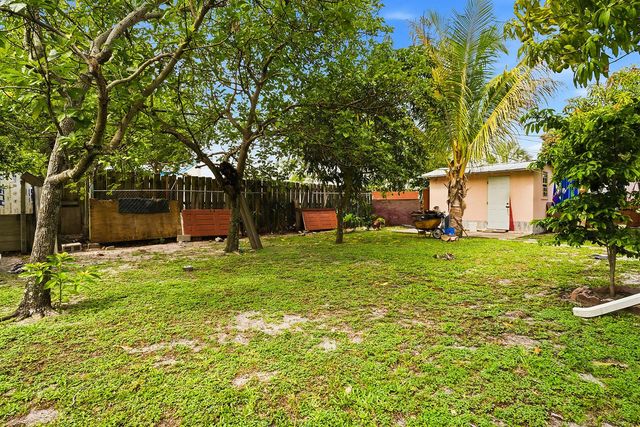 550 NE 37th Street 1-2, Pompano Beach, FL 33064