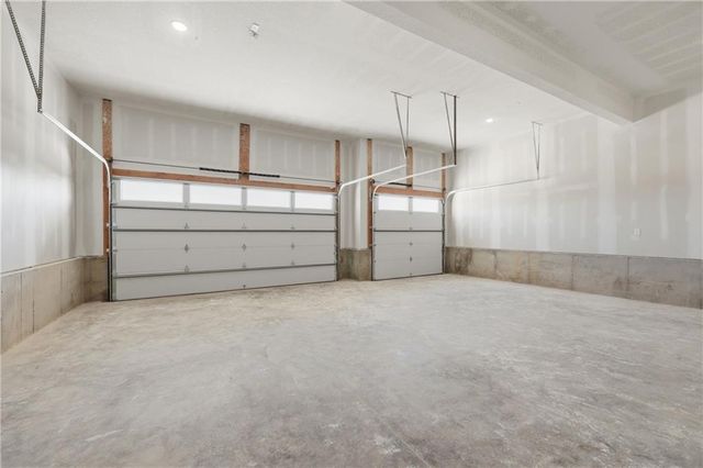 7905 Hoot Owl Street, Blue Springs, MO 64014