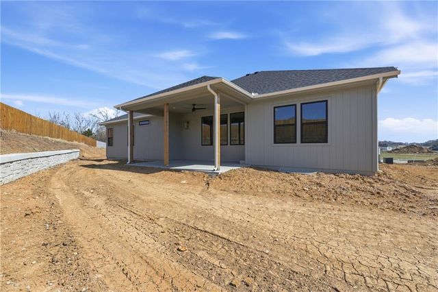 7905 Hoot Owl Street, Blue Springs, MO 64014