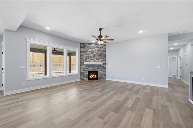 7905 Hoot Owl Street, Blue Springs, MO 64014