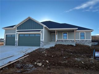 7905 Hoot Owl Street, Blue Springs, MO 64014