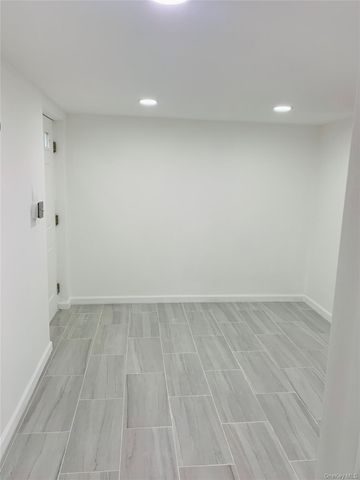 1004 Wool Avenue, Franklin Square, NY 11010