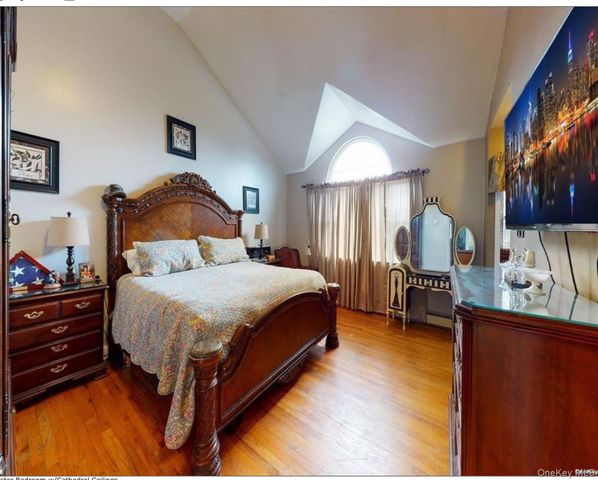 1004 Wool Avenue, Franklin Square, NY 11010