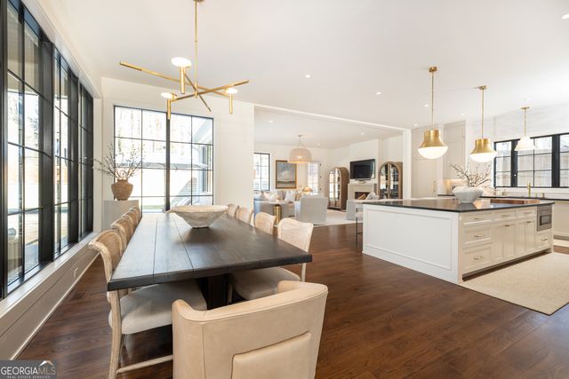 4580 Peachtree Dunwoody Road, Sandy Springs, GA 30342