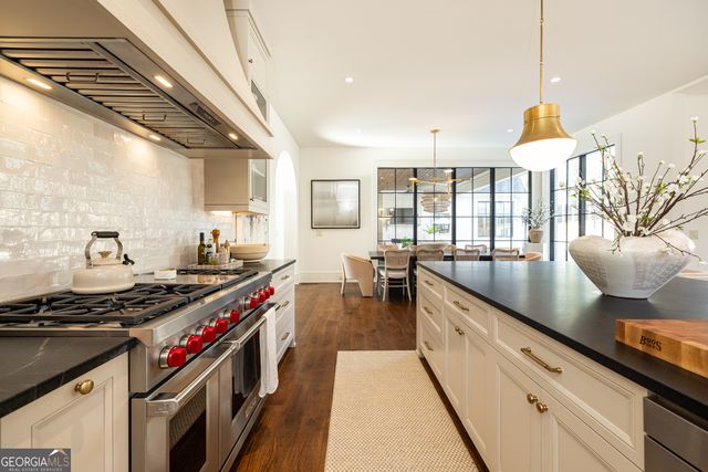 4580 Peachtree Dunwoody Road, Sandy Springs, GA 30342