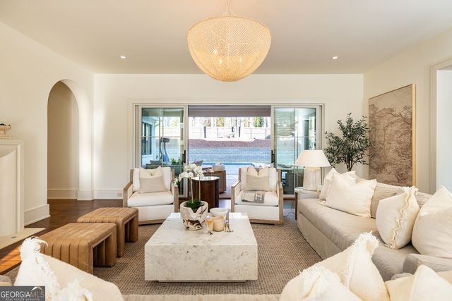 4580 Peachtree Dunwoody Road, Sandy Springs, GA 30342