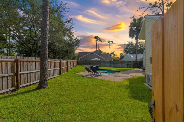 522 Goldenwood Way, Wellington, FL 33414