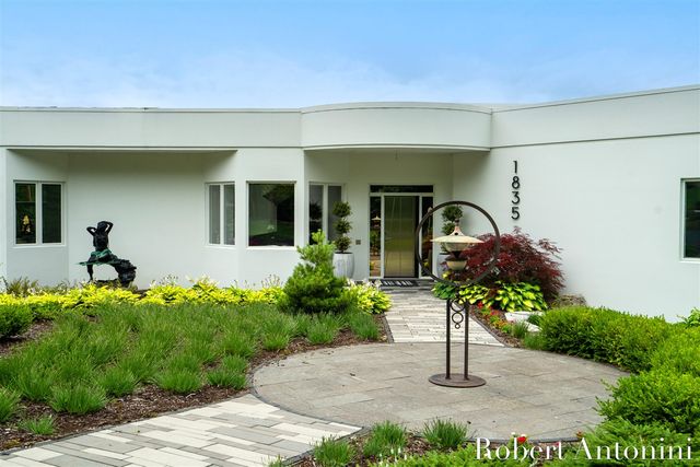 1835 Linson Court, Grand Rapids, MI 49546