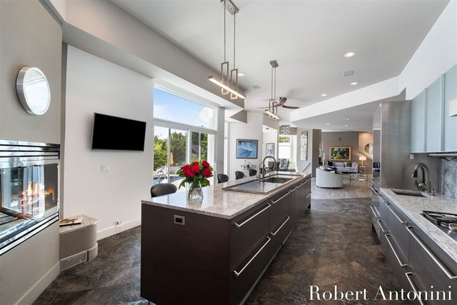 1835 Linson Court, Grand Rapids, MI 49546