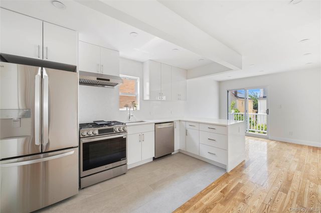 58-28 84th Street 2, Middle Village, NY 11379