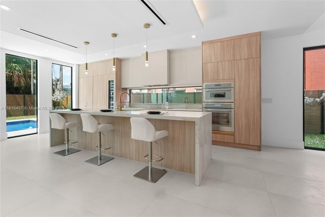 1825 NE 26th Ave A, Fort Lauderdale, FL 33305