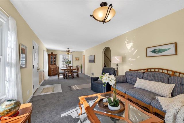 3534 Heather Crest, Madison, WI 53705