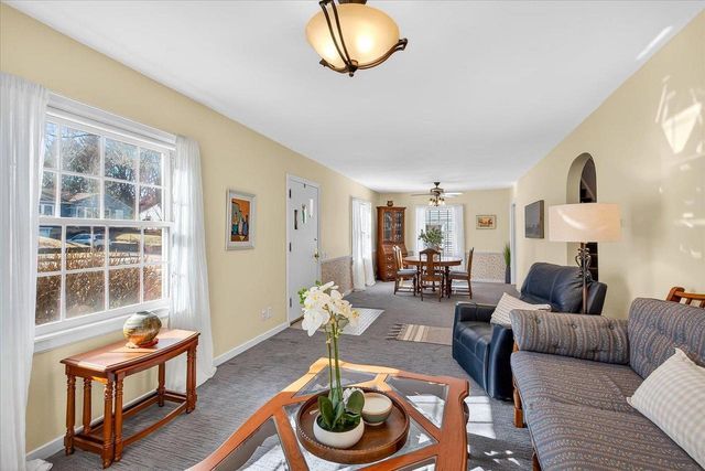 3534 Heather Crest, Madison, WI 53705