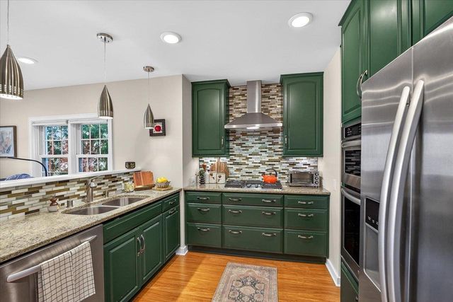 3534 Heather Crest, Madison, WI 53705