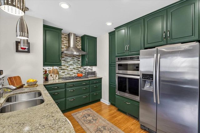 3534 Heather Crest, Madison, WI 53705