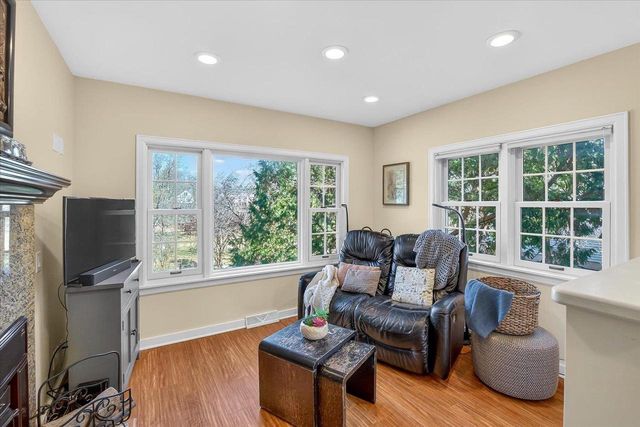 3534 Heather Crest, Madison, WI 53705