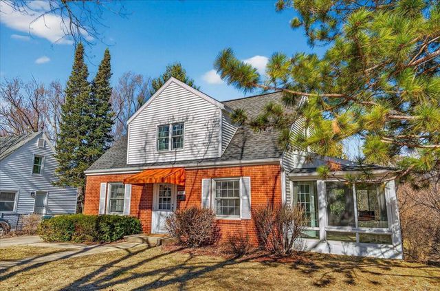 3534 Heather Crest, Madison, WI 53705