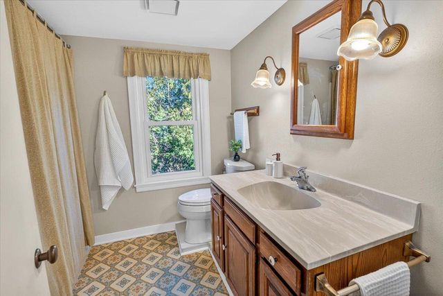 3534 Heather Crest, Madison, WI 53705