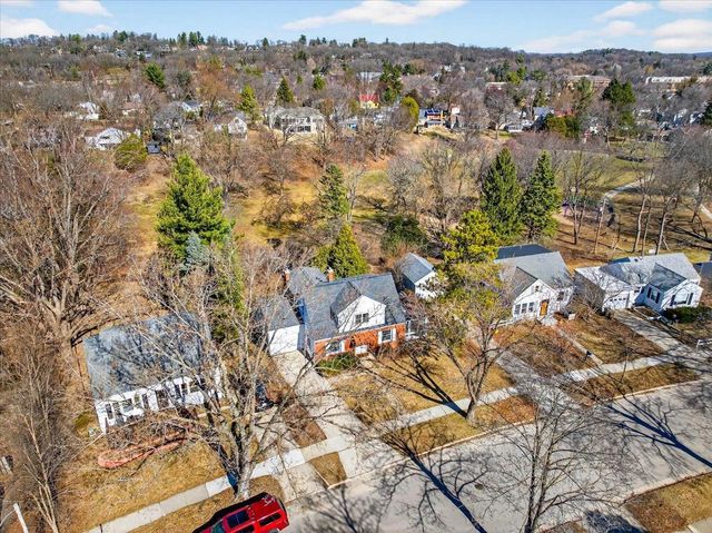 3534 Heather Crest, Madison, WI 53705