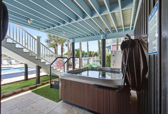 914 Ocean Boulevard, Isle Of Palms, SC 29451