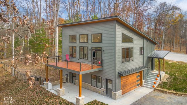 205 Woods Trail, Nashville, IN 47448