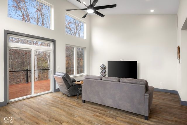 205 Woods Trail, Nashville, IN 47448