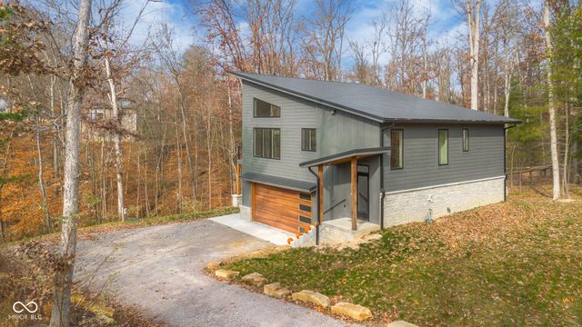 205 Woods Trail, Nashville, IN 47448